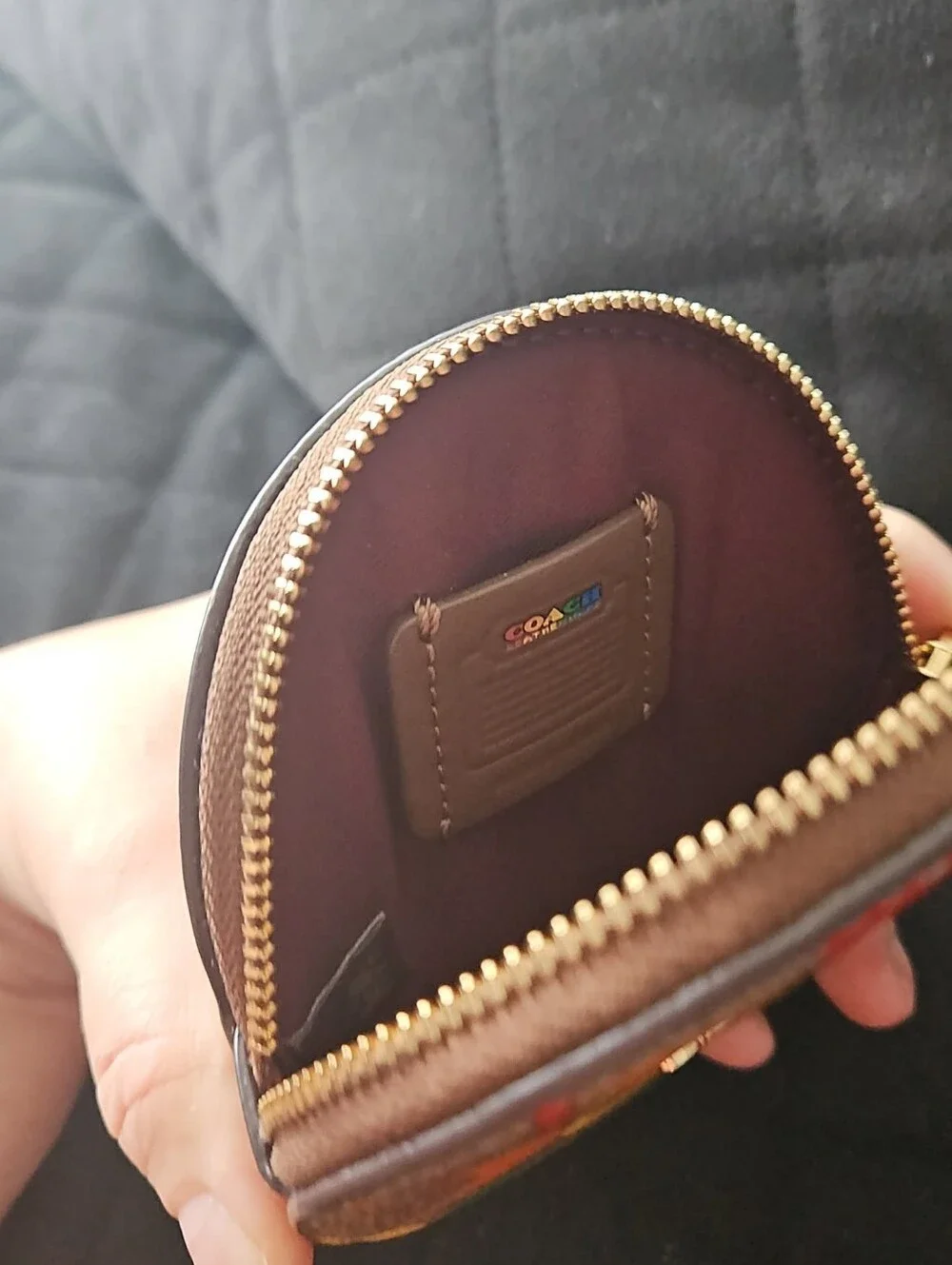 Coach round coin